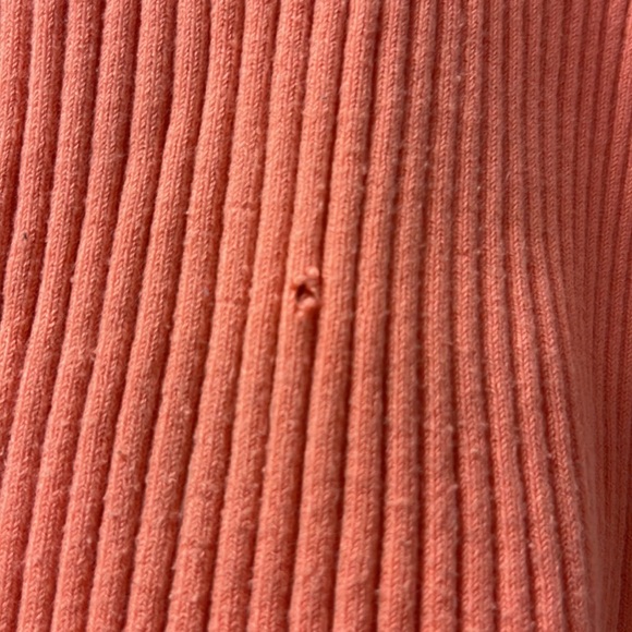 Pink GAP sweater - Picture 2 of 4